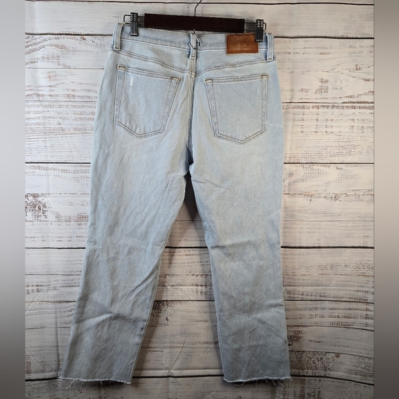 Lucky Brand Light Blue Size 6/28 Midrise Straight Jeans Womens Distressed - Picture 5 of 9